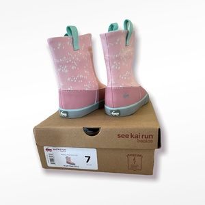 NWT Toddler Girls Play Boots 7 Pink See Kai Run